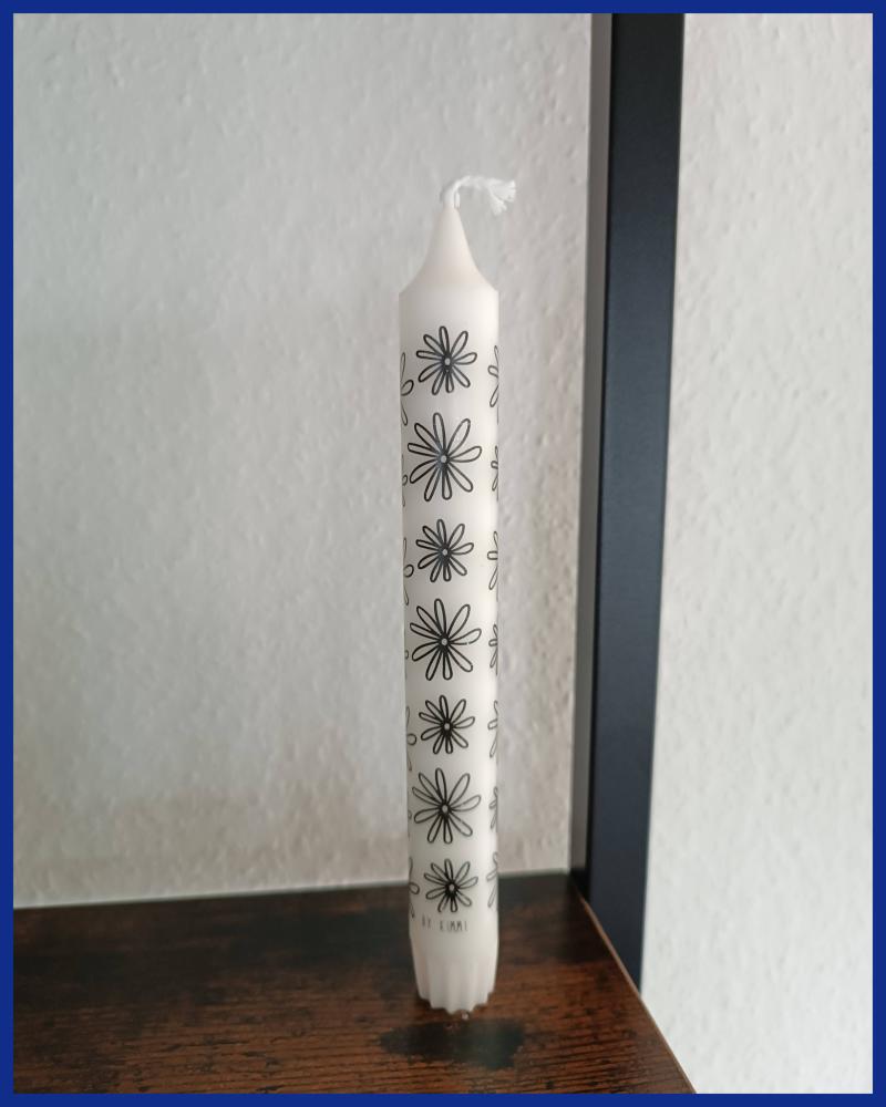 Witte kaars zwart Daisy
